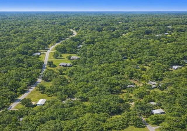 Photo 4 of Land for sale at 1764 Country Woods Dr, Lakeland, FL 33809 | MLS# B4902383 | Listing updated on 2026-10-01