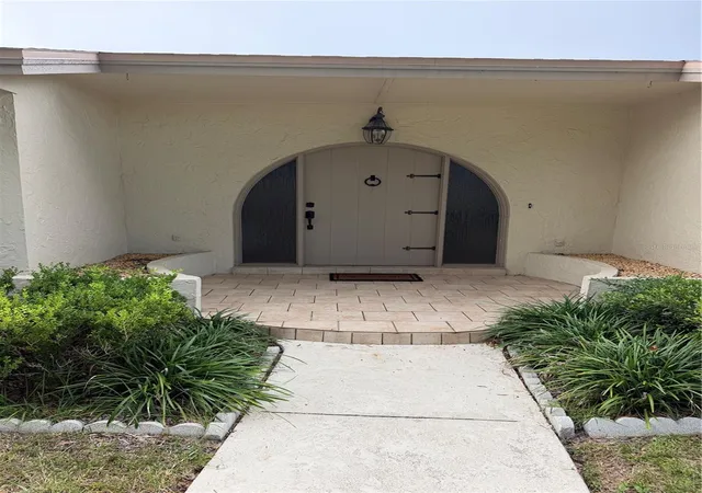 Photo 3 of Single family home for sale at 14436 Bay Hills Dr, Largo, FL 33774 | MLS# TB8553854 | Listing updated on 2026-10-02