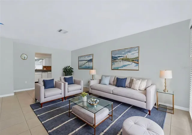Photo 4 of House for sale at 852 Oxford Ct, Dunedin, FL 34698 | MLS# TB8553857 | Listing updated on 2026-10-08