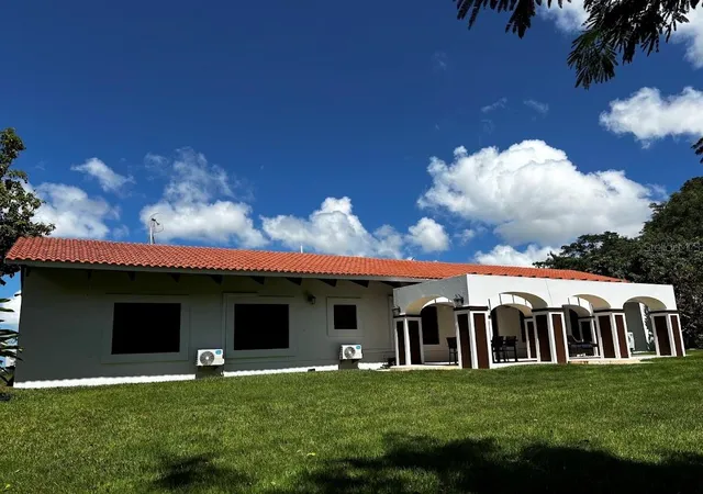 Photo 4 of Single family home for sale at 5 Camino Pedro Ramos St Beverly Hills Dev, Guaynabo, PR 00969 | MLS# PR9124609 | Listing updated on 2026-10-13