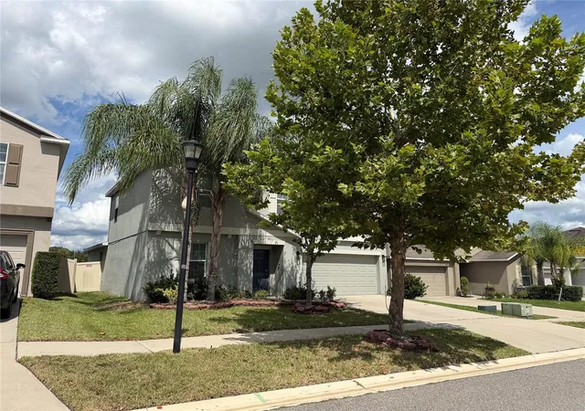 Photo 2 of Single family home for sale at 3908 Kearsney Abbey Cir, Dover, FL 33527 | MLS# TB8553871 | Listing updated on 2026-10-06