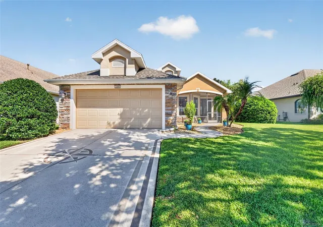 Photo 3 of Single family home for sale at 2359 Wakefield Way, Mount Dora, FL 32757 | MLS# G5118489 | Listing updated on 2026-10-08