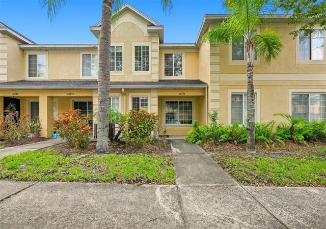 Townhouse for sale at 10734 Keys Gate Dr, RIVERVIEW, FL 33579 | MLS# TB8553879
