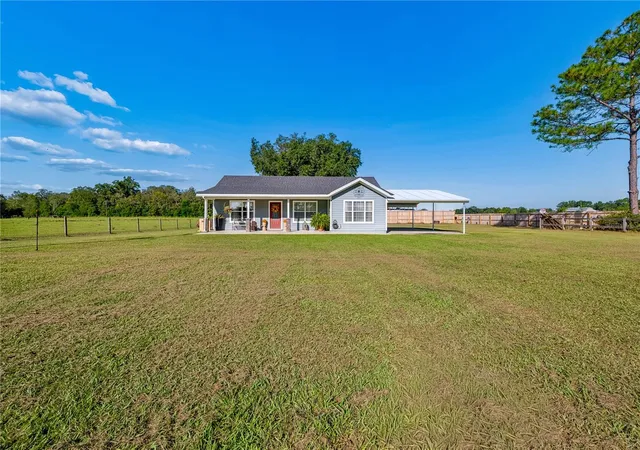Single family home for sale at 7432 SE 30th Street, TRENTON, FL 32693 | MLS# GC543905