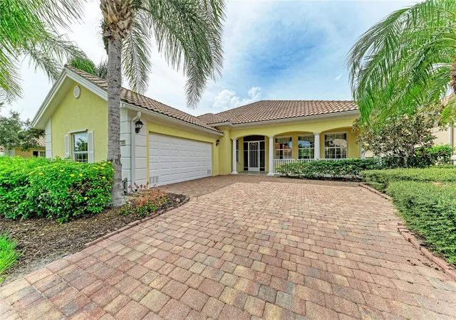 Photo 1 of Single family home for sale at 13485 Bastiano St, Venice, FL 34293 | MLS# A4708066 | Listing updated on 2026-10-03