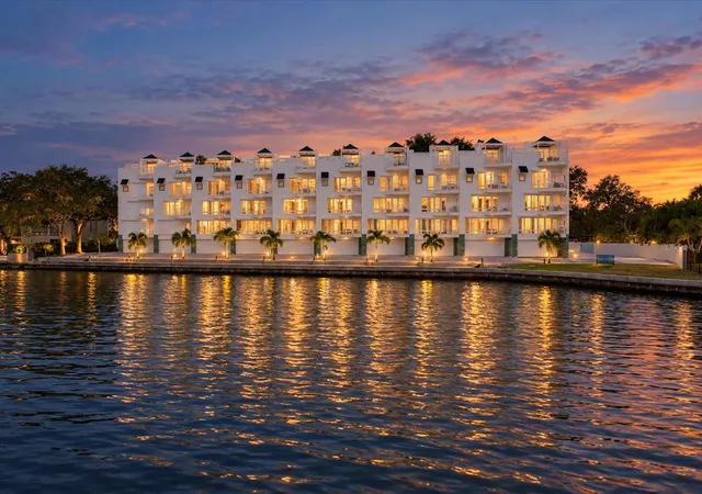 Photo 2 of Condo for sale at 4950 Bayshore Blvd #28, Tampa, FL 33611 | MLS# TB8553892 | Listing updated on 2026-10-07