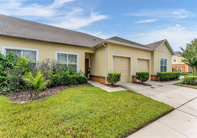 Photo 3 of Townhouse for sale at 4275 Winding Vine Drive, Lakeland, FL 33812 | MLS# L4965479 | Listing updated on 2026-10-08