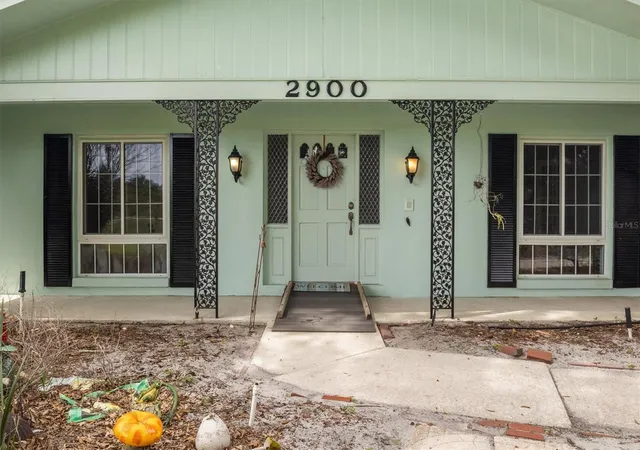 Photo 4 of Single family home for sale at 2900 Crump Rd, Winter Haven, FL 33881 | MLS# S5158645 | Listing updated on 2026-10-02