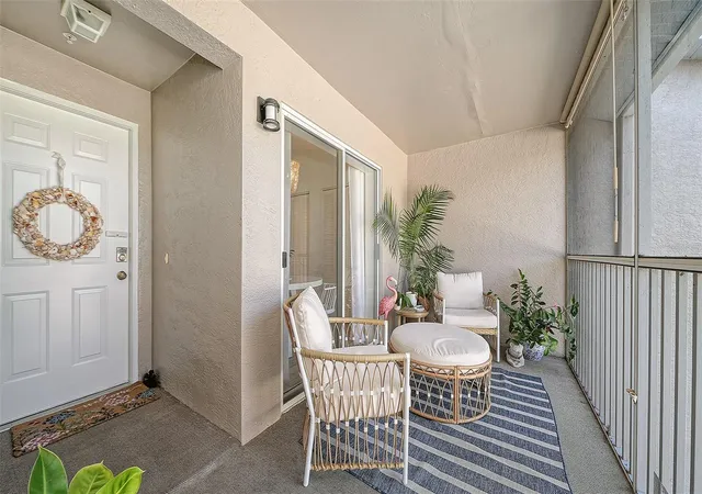 Listing Photo 4 - Condo for sale in building located at 8941 Veranda Wy, SARASOTA, FL 34238 - Unit #522