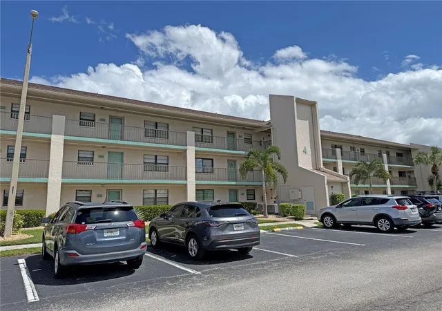Condo for sale at 175 Kings Hwy #A6 (aka 416), PUNTA GORDA, FL 33983 | MLS# C7531428