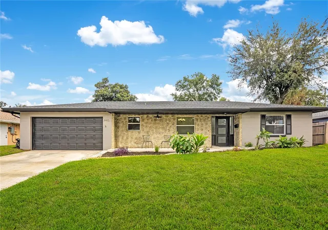 Photo 1 of Single family home for sale at 4415 Haylock Dr, Orlando, FL 32807 | MLS# O6446399 | Listing updated on 2026-10-17