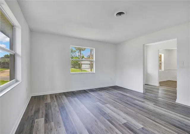 Photo 4 of Single family home for sale at 4415 Haylock Dr, Orlando, FL 32807 | MLS# O6446399 | Listing updated on 2026-10-17