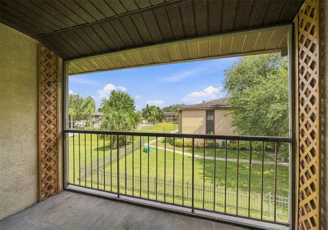 Photo 4 of Condo for sale at 729 83rd Avenue N #204, Saint Petersburg, FL 33702 | MLS# TB8553902 | Listing updated on 2026-10-02