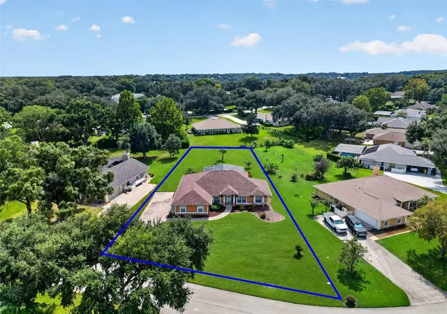 Photo 3 of Single family home for sale at 11340 Preston Cvs Rd, Clermont, FL 34711 | MLS# G5118495 | Listing updated on 2026-10-23