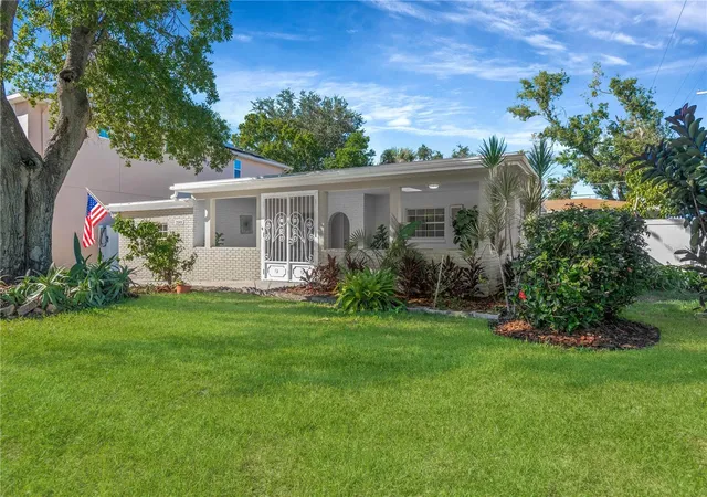 Photo 1 of Single family home for sale at 3501 W Price Ave, Tampa, FL 33611 | MLS# TB8553908 | Listing updated on 2026-10-28