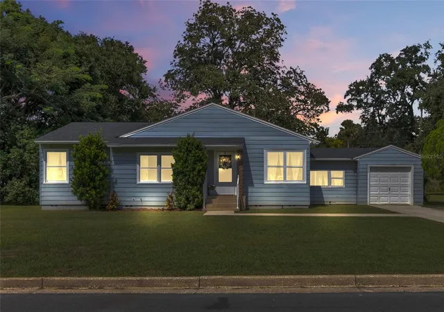 Photo 3 of Single family home for sale at 804 Catalina Dr, Sanford, FL 32771 | MLS# O6446403 | Listing updated on 2026-10-06