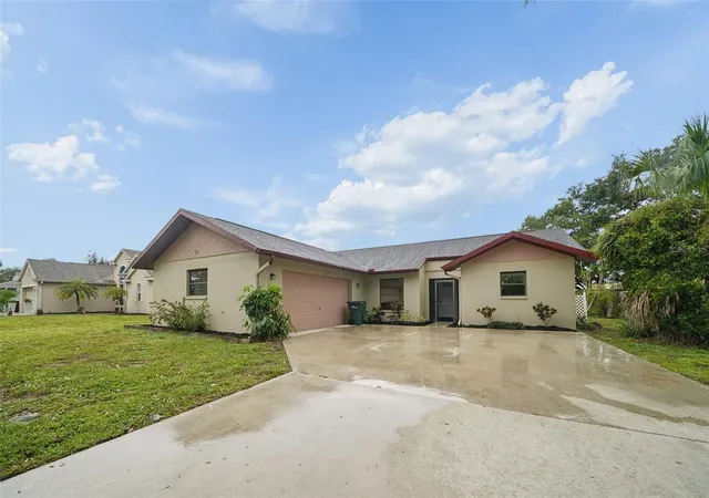 Single family home for sale at 1471 Keyway Rd, ENGLEWOOD, FL 34223 | MLS# O6446404