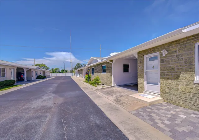 Photo 2 of Single family home for sale at 12400 Park Blvd #419, Seminole, FL 33772 | MLS# TB8553909 | Listing updated on 2026-10-03