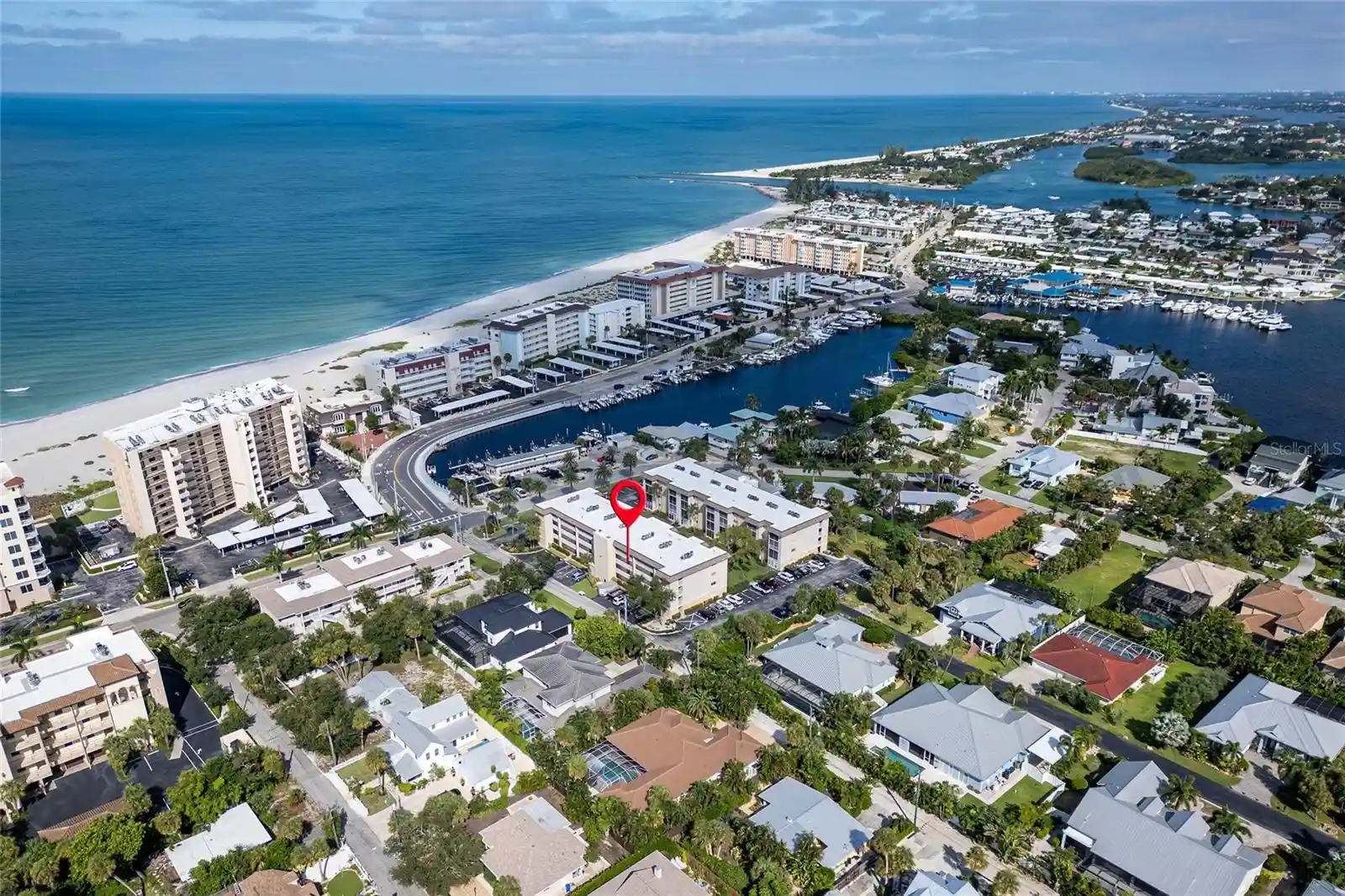 Listing Photo 1 - Condo for sale in 995 Laguna Dr located at 995 Laguna Dr, Venice, FL 34285 - Unit #305