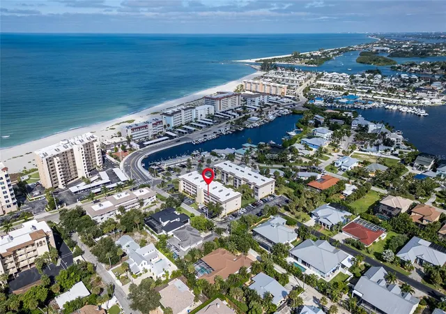 Photo 1 of Condo for sale at 995 Laguna Dr #305, Venice, FL 34285 | MLS# N6146015 | Listing updated on 2026-10-08