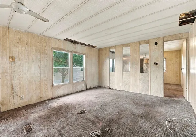 Photo 4 of Manufactured home for sale at 6322 New York St, Zephyrhills, FL 33542 | MLS# TB8553914 | Listing updated on 2026-10-03