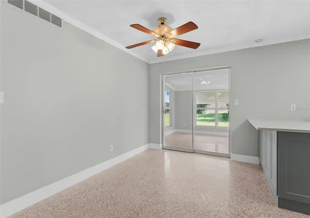 Photo 4 of Single family home for sale at 2815 Bay Dr, Bradenton, FL 34207 | MLS# A4708085 | Listing updated on 2026-10-15
