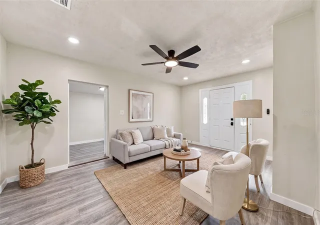 Photo 2 of Single family home for sale at 5419 Old Cheney Hwy, Orlando, FL 32807 | MLS# O6446412 | Listing updated on 2026-10-07