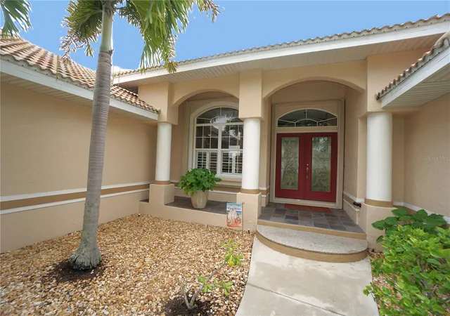 Photo 3 of Single family home for sale at 17123 Barcrest Ln, Punta Gorda, FL 33955 | MLS# C7531432 | Listing updated on 2026-10-05