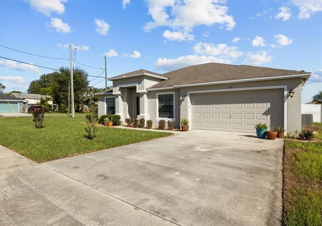 Photo 4 of Single family home for sale at 297 Hidden Lake Ln, Lake Hamilton, FL 33851 | MLS# O6446421 | Listing updated on 2026-10-02