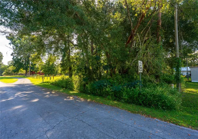 Photo 3 of Land for sale at Magnolia Rd, Altoona, FL 32702 | MLS# O6446422 | Listing updated on 2026-10-02
