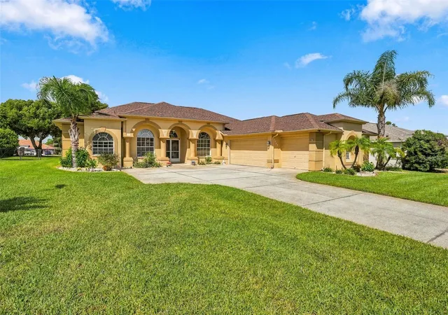Photo 3 of Single family home for sale at 3542 Conifer Loop, Spring Hill, FL 34609 | MLS# TB8553931 | Listing updated on 2026-10-02