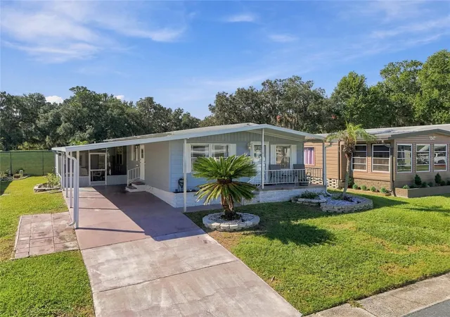 Photo 2 of Manufactured home for sale at 710 Cassandra Ln, Lakeland, FL 33809 | MLS# L4965483 | Listing updated on 2026-10-02