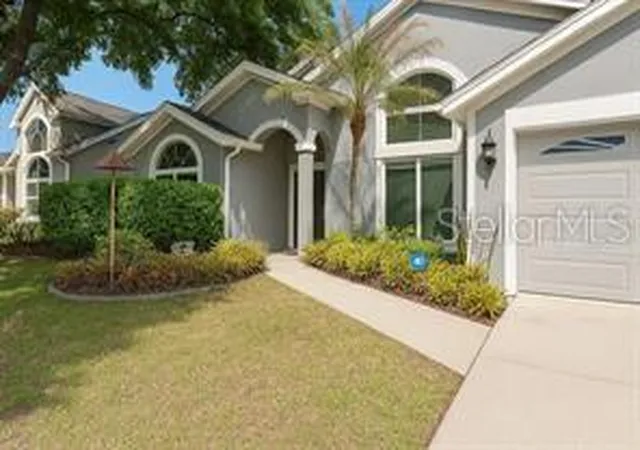 Photo 2 of Single family home for sale at 4605 Oak River Cir, Valrico, FL 33596 | MLS# TB8553933 | Listing updated on 2026-10-02