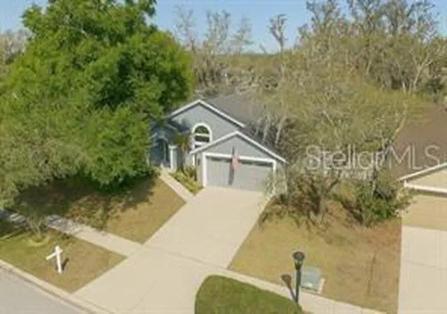 Photo 3 of Single family home for sale at 4605 Oak River Cir, Valrico, FL 33596 | MLS# TB8553933 | Listing updated on 2026-10-02
