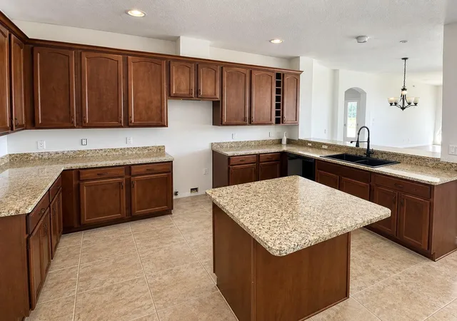 Photo 2 of Single family home for sale at 2101 Via Napoli St, Plant City, FL 33566 | MLS# TB8553935 | Listing updated on 2026-10-02