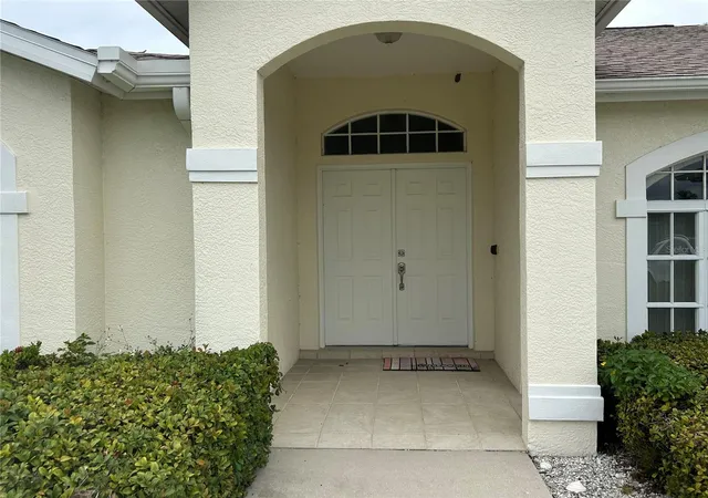 Photo 3 of Single family home for sale at 435 Rotonda Cir, Rotonda West, FL 33947 | MLS# D6148997 | Listing updated on 2026-10-03