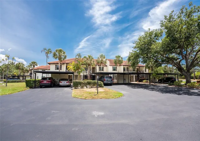 Photo 1 of Condo for sale at 511 Pine Holw Cir #511, Englewood, FL 34223 | MLS# D6148998 | Listing updated on 2026-10-08