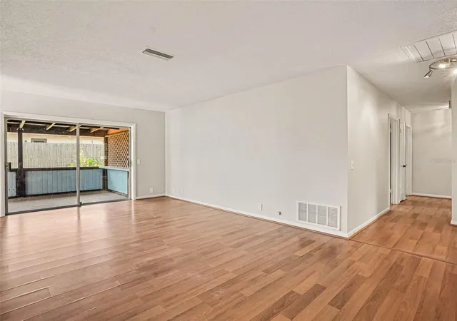 Photo 4 of Single family home for sale at 720 Lake Ned Rd, Winter Haven, FL 33884 | MLS# O6446429 | Listing updated on 2026-10-02