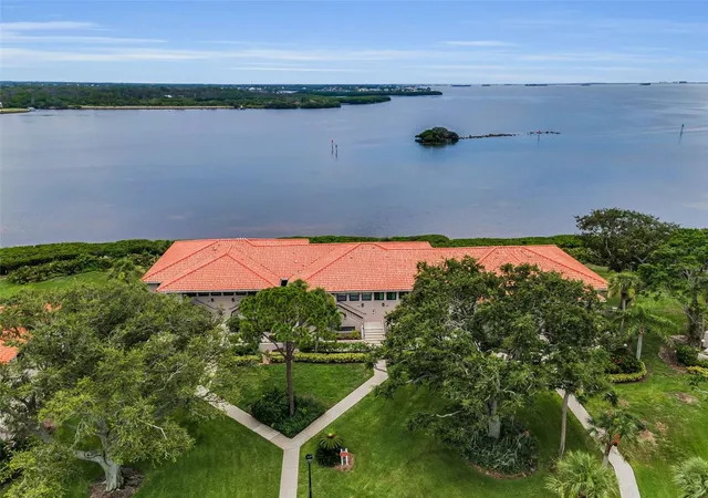 Photo 1 of Condo for sale at 1813 Mariner Dr #146, Tarpon Springs, FL 34689 | MLS# W7889993 | Listing updated on 2026-10-02