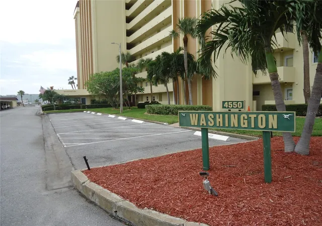 Condo for sale at 4550 Cove Cir #605, Saint Petersburg, FL 33708 | MLS# TB8553940