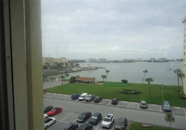 Photo 1 of Condo for sale at 4550 Cove Cir #605, Saint Petersburg, FL 33708 | MLS# TB8553940 | Listing updated on 2026-10-03
