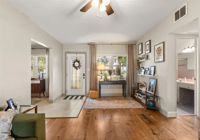 Photo 4 of Single family home for sale at 4605 Stilwell Dr, Orlando, FL 32812 | MLS# O6446432 | Listing updated on 2026-10-07