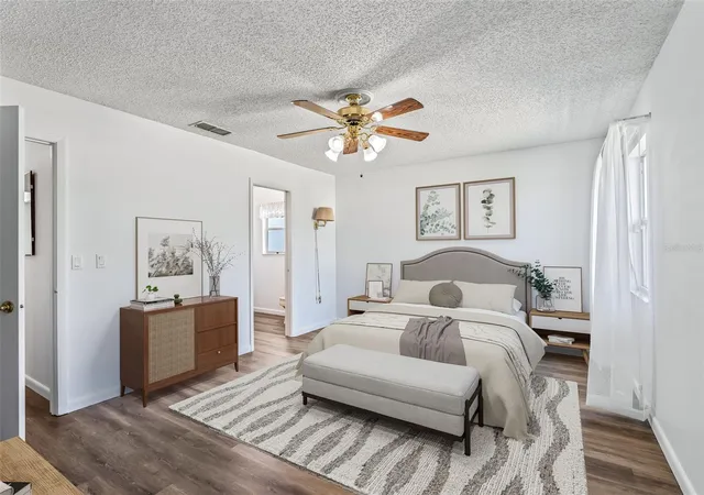 Photo 3 of Single family home for sale at 1409 New Abbey Ave, Leesburg, FL 34788 | MLS# G5118503 | Listing updated on 2026-10-03