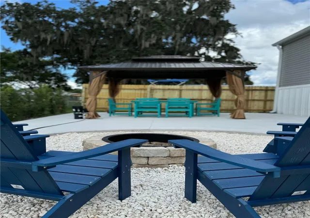 Photo 3 of Manufactured home for sale at 258 3rd Street Nw, Ruskin, FL 33570 | MLS# L4965484 | Listing updated on 2026-10-06