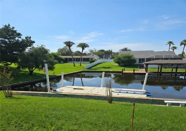 Photo 3 of Single family home for sale at 85 S Cimmaron Dr, Palm Coast, FL 32137 | MLS# FC321830 | Listing updated on 2026-10-12