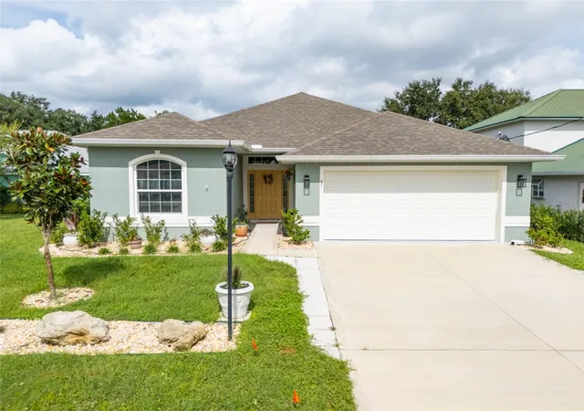 Photo 4 of Single family home for sale at 85 S Cimmaron Dr, Palm Coast, FL 32137 | MLS# FC321830 | Listing updated on 2026-10-12