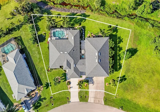 Photo 3 of Single family home for sale at 25186 Estrada Cir, Punta Gorda, FL 33955 | MLS# C7531436 | Listing updated on 2026-10-23