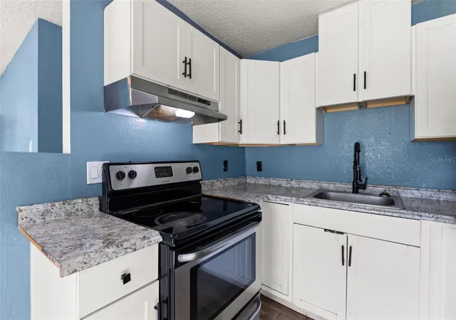 Photo 4 of Single family home for sale at 4274 Tatum St, Orlando, FL 32811 | MLS# O6446439 | Listing updated on 2026-10-07