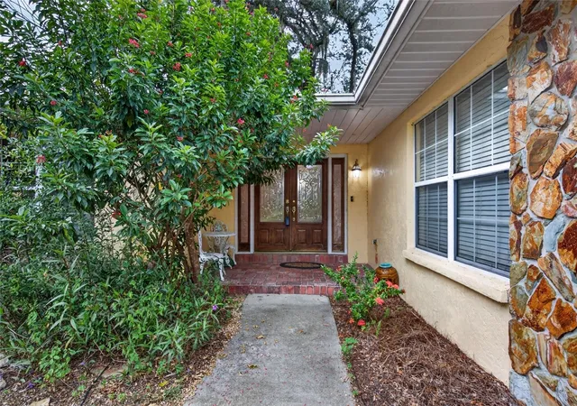Photo 3 of Single family home for sale at 531 Garrard Dr, Temple Terrace, FL 33617 | MLS# TB8553949 | Listing updated on 2026-10-05