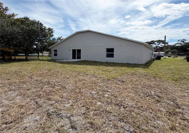 Photo 3 of Single family home for sale at 3877 Avenue O Nw, Winter Haven, FL 33880 | MLS# L4965485 | Listing updated on 2026-10-03